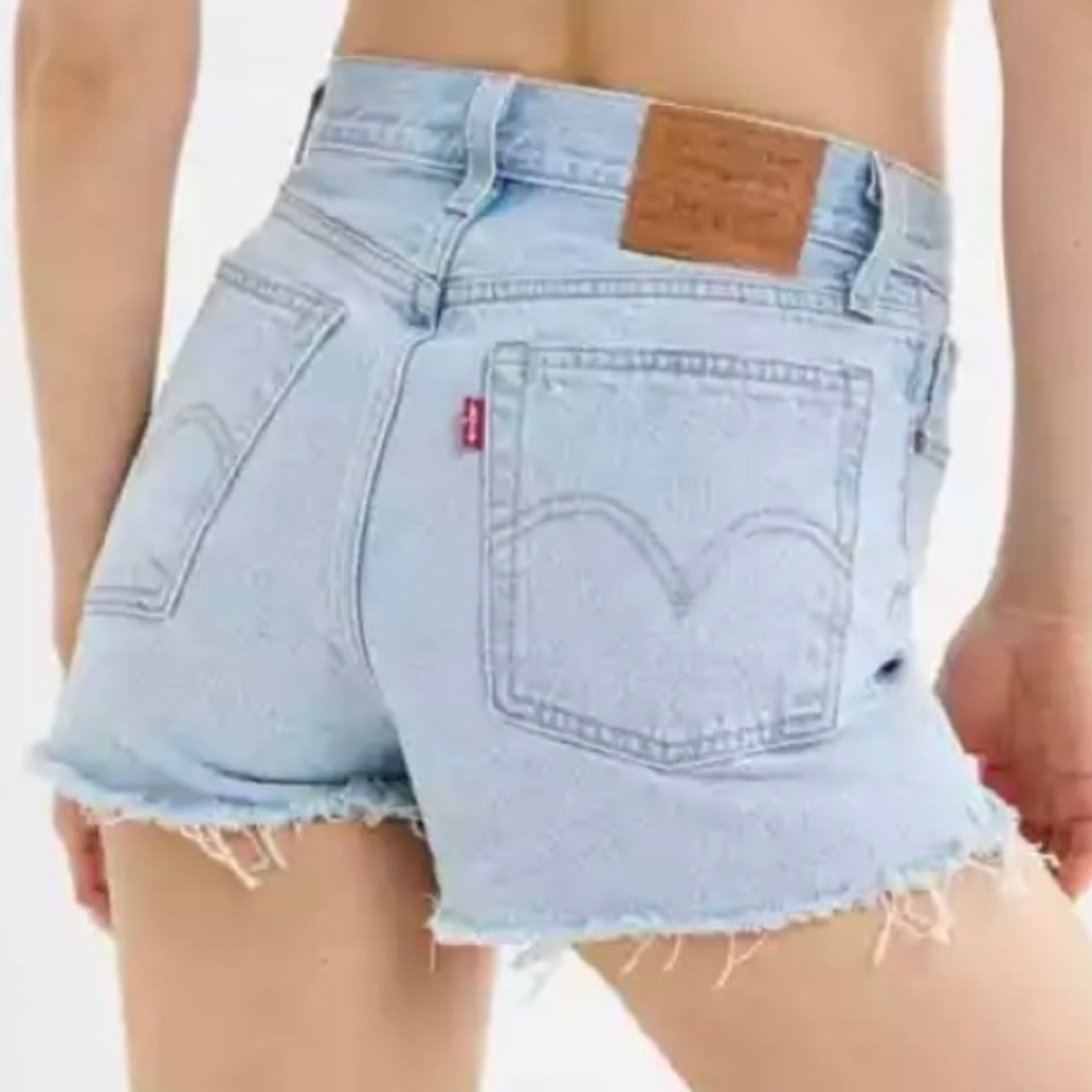 Levi’s Premium Denim Wedgie Shorts Size 25